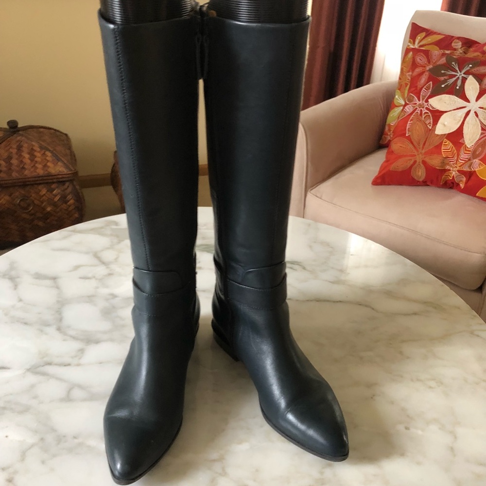 Riding boot
